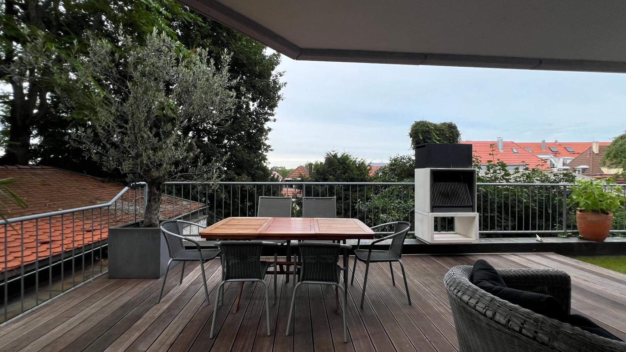 Ludwigshome Luxus - Zentral, Kostenloser Parkplatz, Terrasse ลุดวิกสบูร์ก ภายนอก รูปภาพ