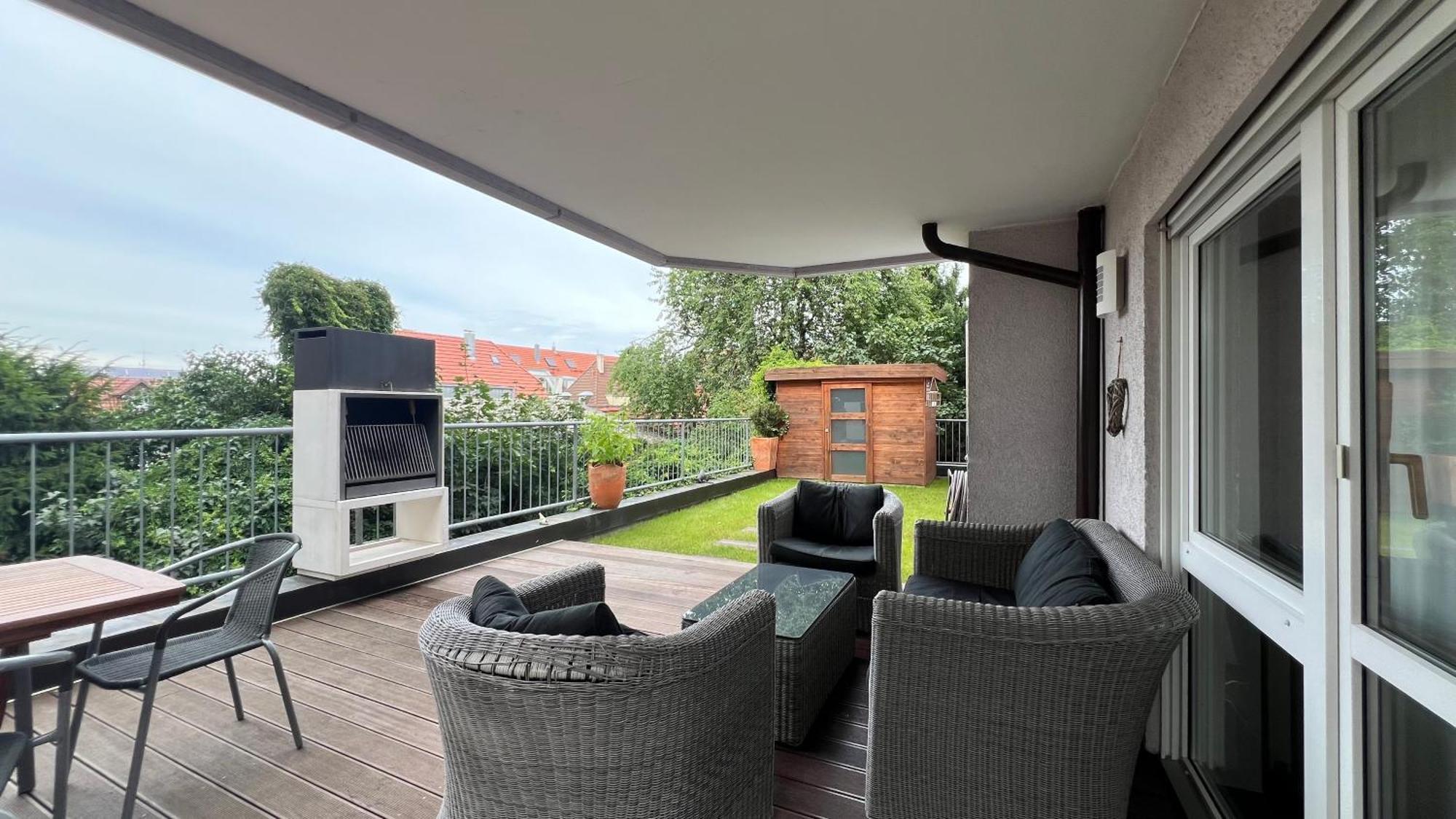 Ludwigshome Luxus - Zentral, Kostenloser Parkplatz, Terrasse ลุดวิกสบูร์ก ภายนอก รูปภาพ