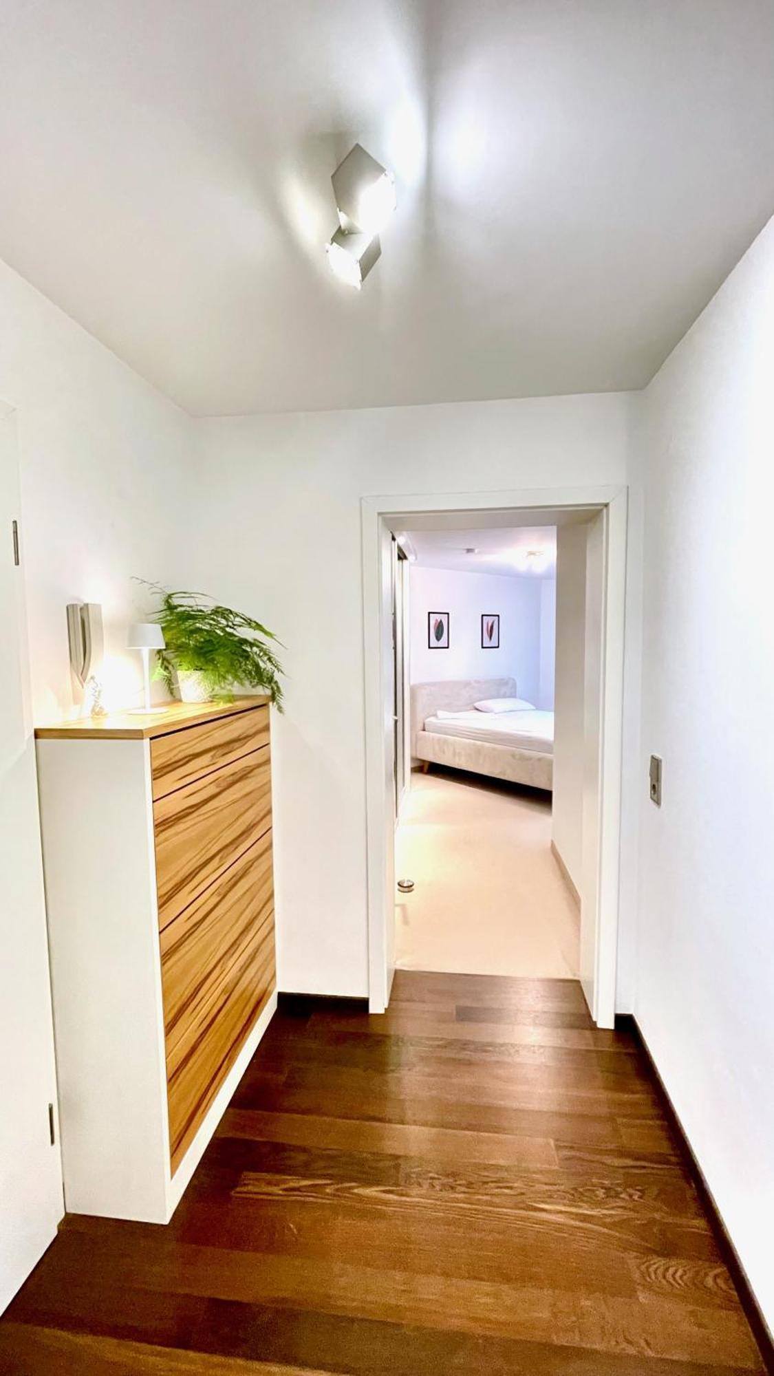 Ludwigshome Luxus - Zentral, Kostenloser Parkplatz, Terrasse ลุดวิกสบูร์ก ภายนอก รูปภาพ